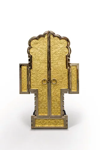 Studio Job's ornate Chartres Cathedral cabinet.<div id='_mcePaste'>