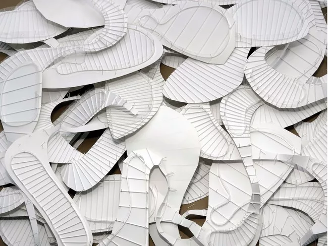Artwork commissioned by the foundation for the complex includes photographs by Thomas Demand of elements from SANAA’s study models.<div id='_mcePaste'>﻿﻿