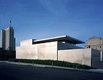 Tadao Ando has just added 3,700 square feet of new gallery space to his Pulitzer Arts Foundation in St. Louis, which first opened in 2001. The exterior of the introverted reinforced-concrete structure