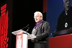 Peter Eisenman received the 2015 Topaz Medallion for Excellence in Architectural Education.<div id='_mcePaste'>﻿﻿