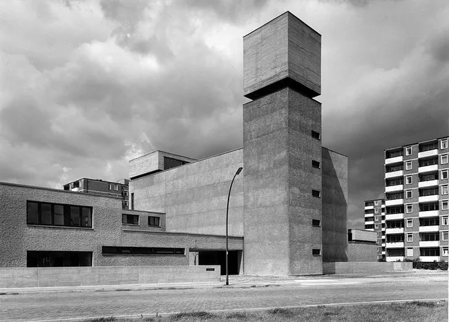 Brutalist St. Agnes Church in Berlin Becomes Art Gallery