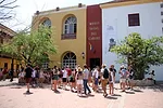 Students convene outside the studio at the Naval Museum.