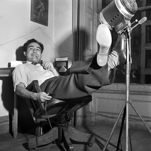 Pedro E. Guerrero self-portrait in his New York City studio, circa 1950s.