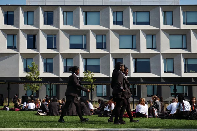 Burntwood School Wins 2015 RIBA Stirling Prize