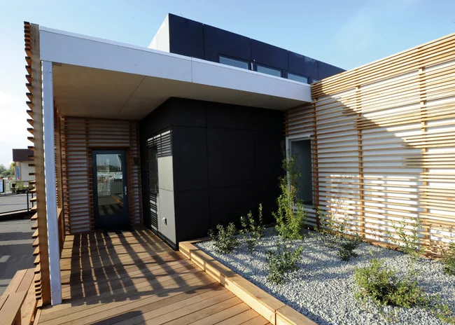Third prize went to California State Polytechnic University, San Luis Obispo, for the INhouse.