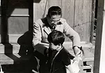 Kengo Kuma and his father.