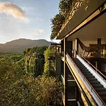 <strong>Runner-Up:</strong> Sense of Place<br /><strong>Photographer:</strong> Tom Roe<br /><strong>Building:</strong> Kandalama Hotel, Dambulla, Sri Lanka<br /><strong>Architect:</strong> Geoffrey Ba