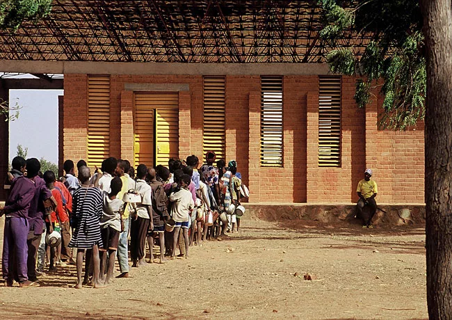 Di'b'do Francis K'r'; Primary School; Gando, Burkina Faso; 1999-2001