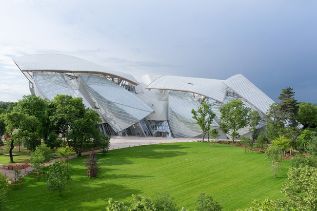 VINCI's ongoing partnership with the Louis Vuitton Foundation (01