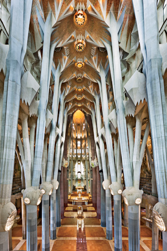 La Sagrada Familia By Jordi Fauli And Anoche 2014 05 16
