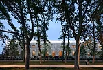 Along the Benjamin Franklin Parkway, the Barnes museum presents an unassuming air, with crisp, elegant stone detailing recalling the Modernist work of Philadelphia architect Louis Kahn. Contained with