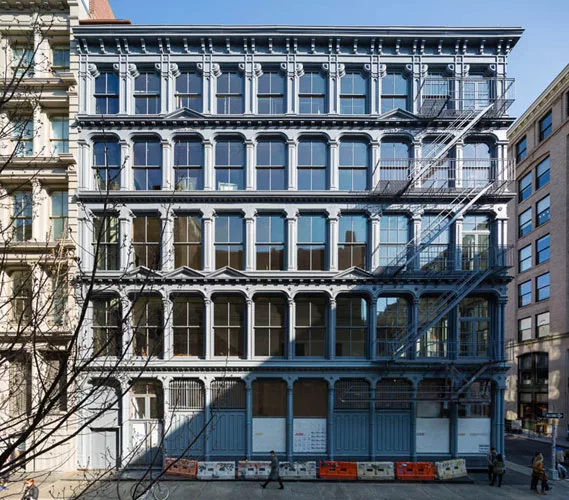 Mercer Street fa'ade