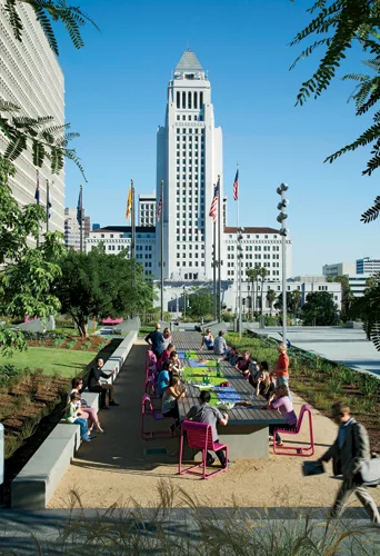 A long table to the north of the community terrace is the perfect place for brown-bag lunches or picnics.
