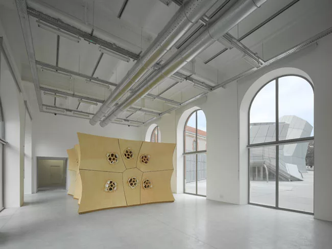 First Look: Les Turbulences FRAC Centre