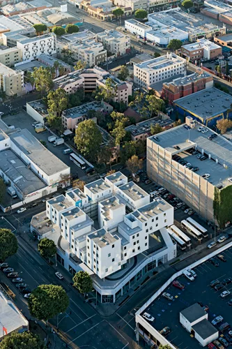 Star Apartments