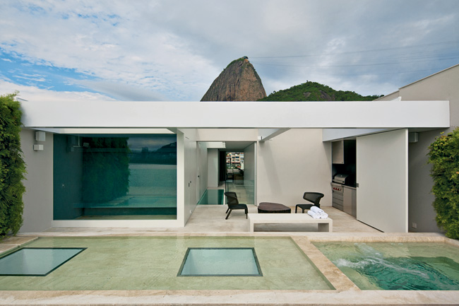 Cassino da Urca no RJ  American architecture, House styles, House