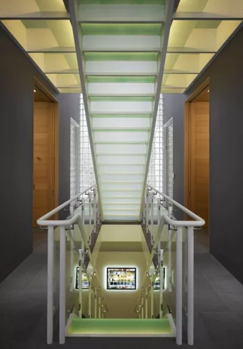 The House of Planes/The House of Volumes