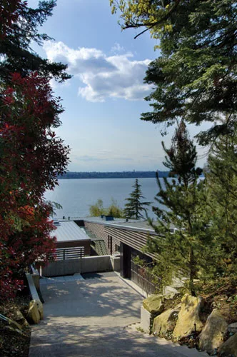 Island Residence and Guest House