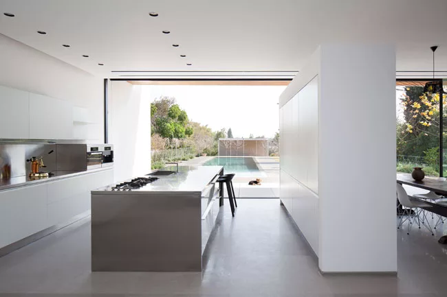 Kfar Shmaryahu House