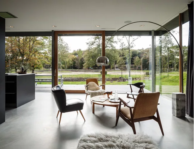 Villa V