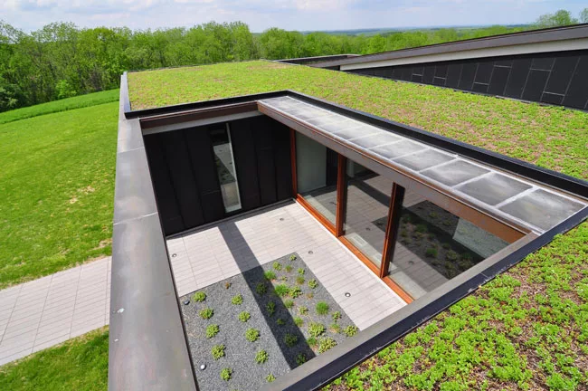 Topo House