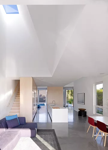 Quonochontaug House