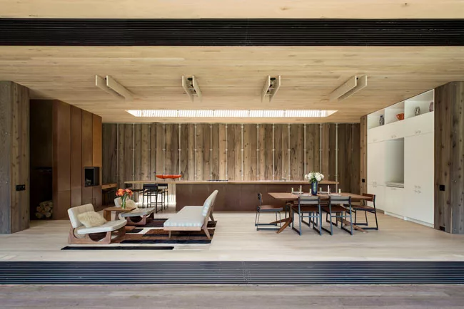 Elizabeth II