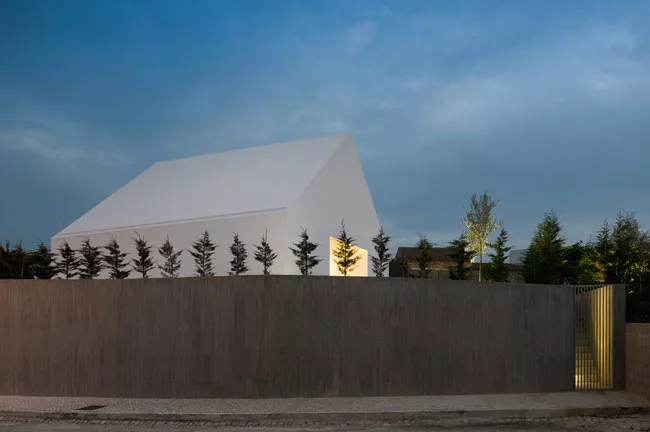 House in Leiria by Aires Mateus | 2011-04-16 | Architectural Record
