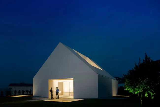 House in Leiria by Aires Mateus | 2011-04-16 | Architectural Record