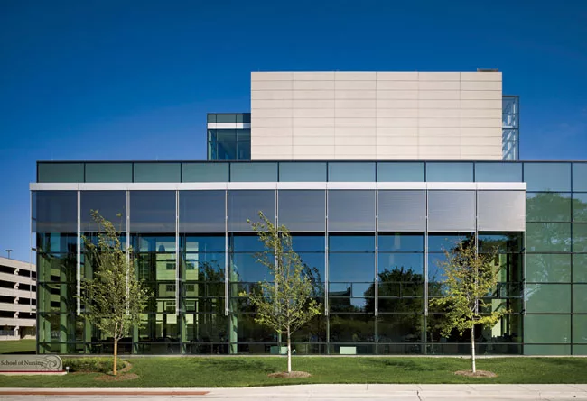 Dynamic Facades: Buildings Show Off New Moves