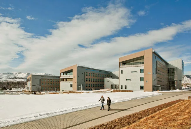 Modeling helped determine passive strategies for the National Renewable Energy Laboratory’s Research Support Facility in Golden, Colorado, such as elongated daylight-oriented wings and cladding 