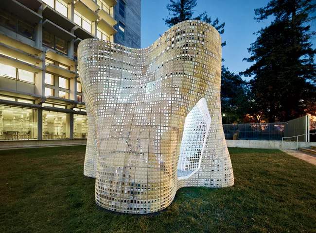 A team at UC Berkeley unveiled the world's first freestanding powder-printed cement 3-D structure. 