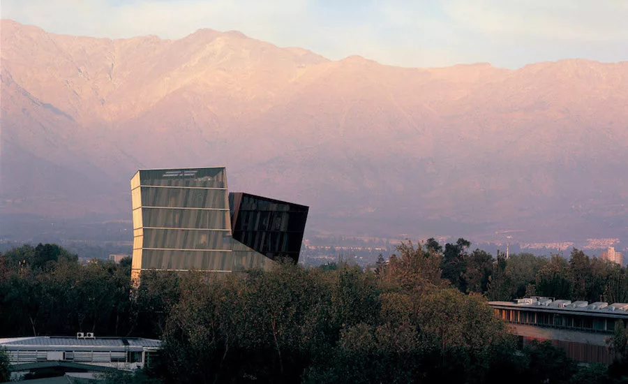 Siamese Towers: Classrooms and Offices, 2004