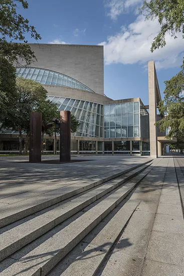 I.M. PEI