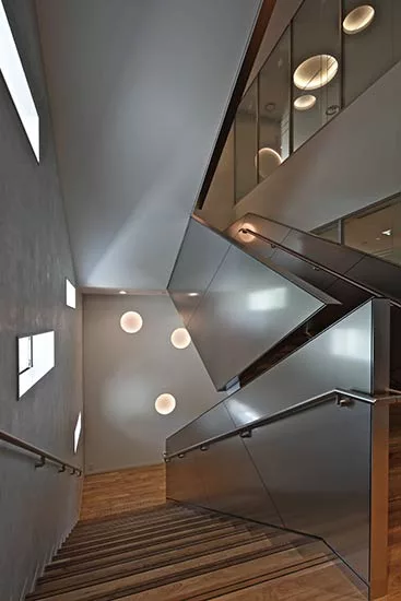 Maki and Associates Completes a Museum in Tokyo Dedicated to Swords