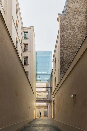 OMA Lafayette Paris