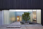 Courtyard House by John Ronan Architects