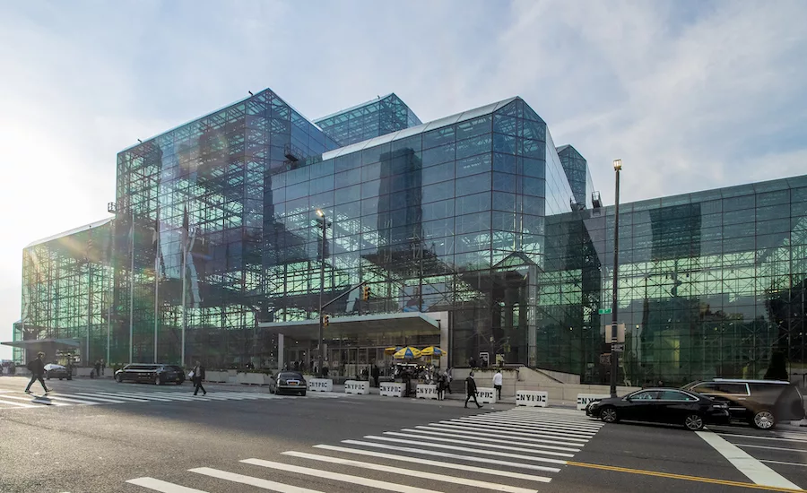 Javits_Center_-_Full_Front_49052081016.jpg
