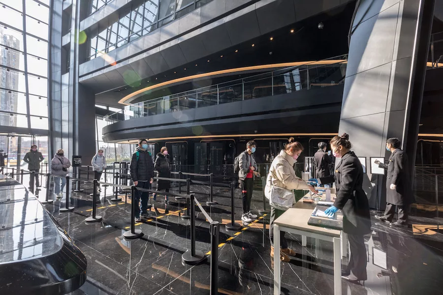 Leeza SOHO reopens after sanitation