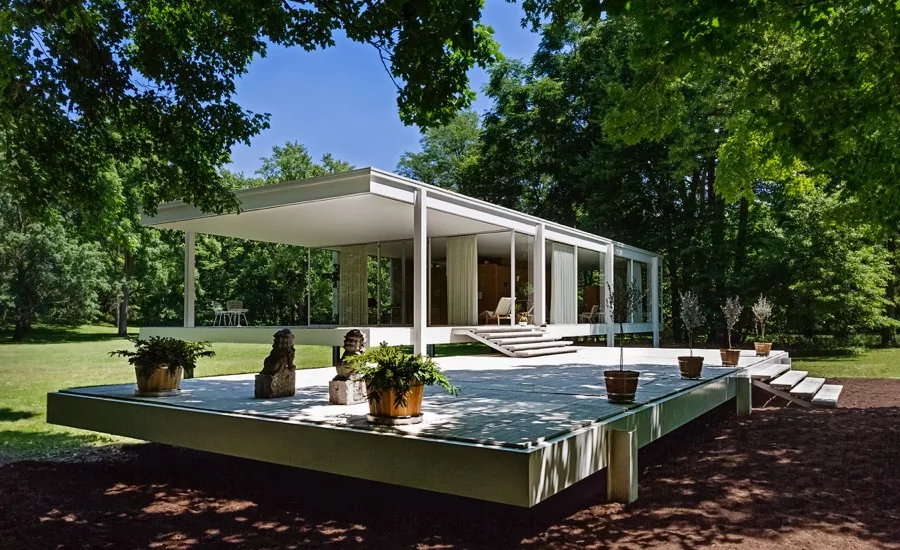Farnsworth-House-2020-Photo-William-Zbaren-03.jpeg