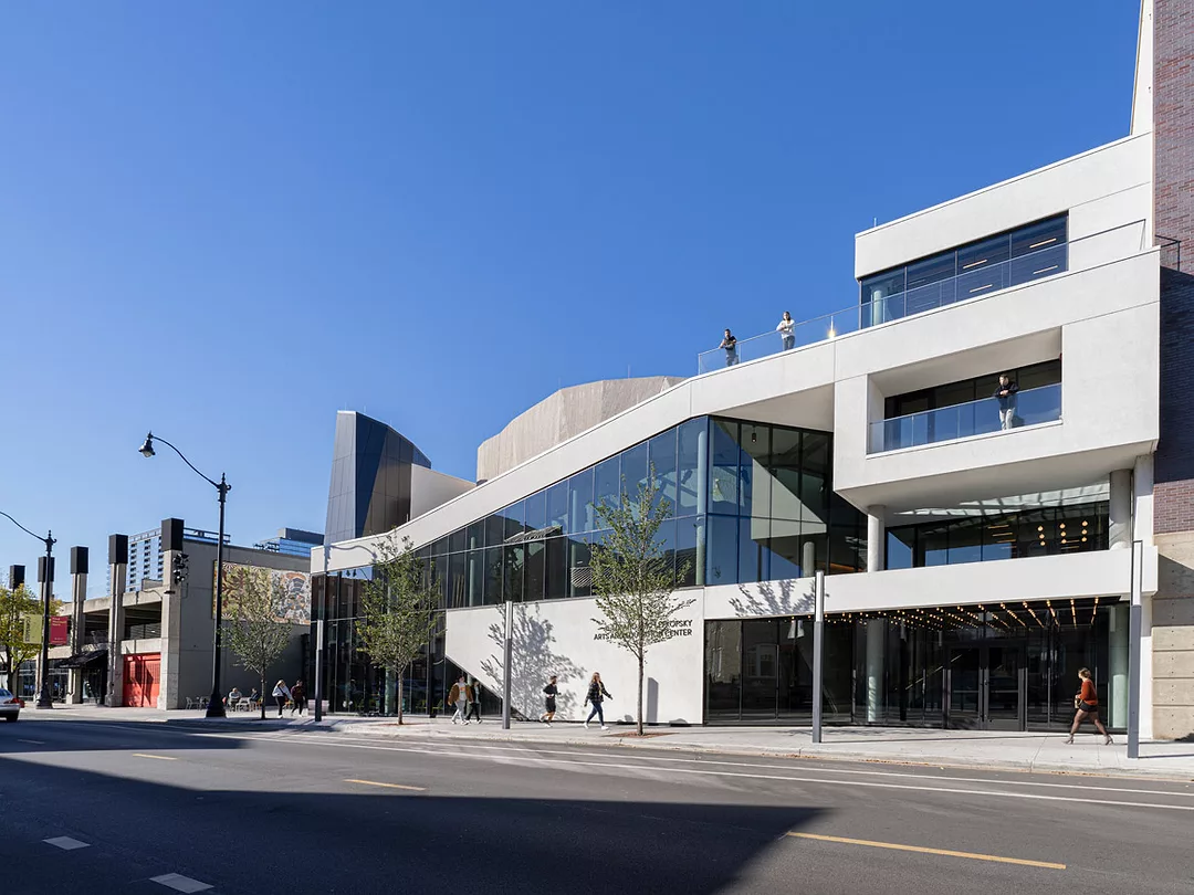 Steppenwolf Exterior