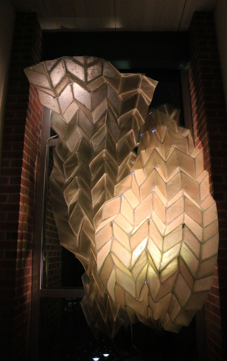 Phototropic Origami Fibercomposite Structure.