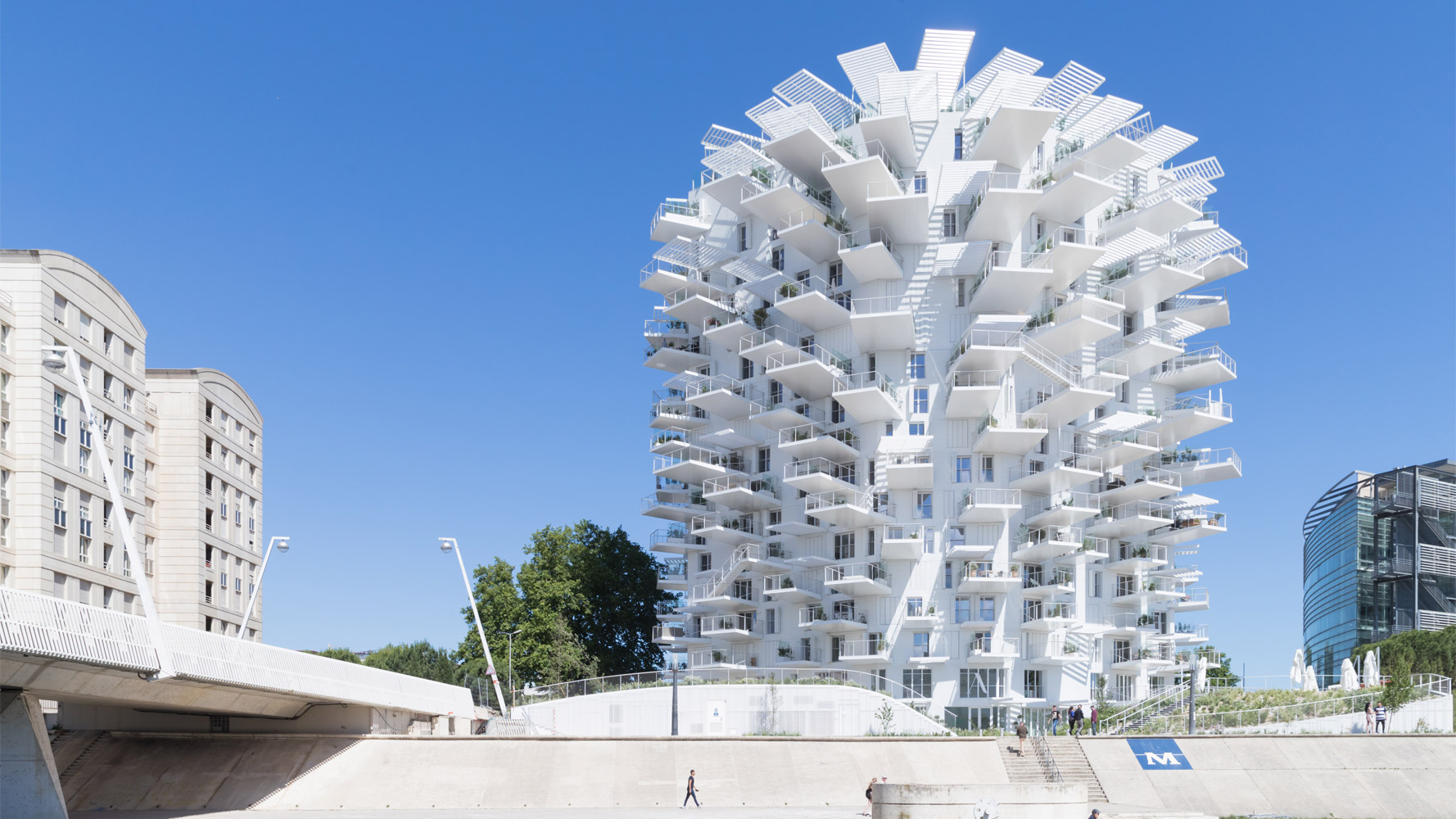 L'Arbre Blanc_Sou Fujimoto Architects_© Iwan Baan.jpg