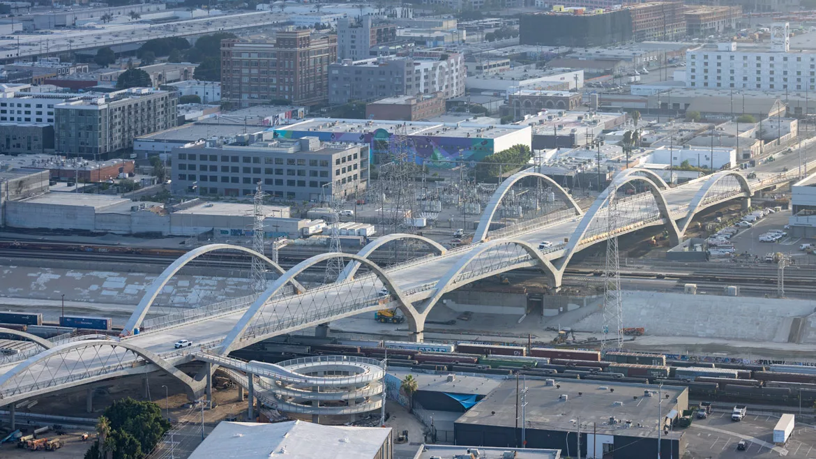 Sixth-Street-Viaduct-01.jpeg