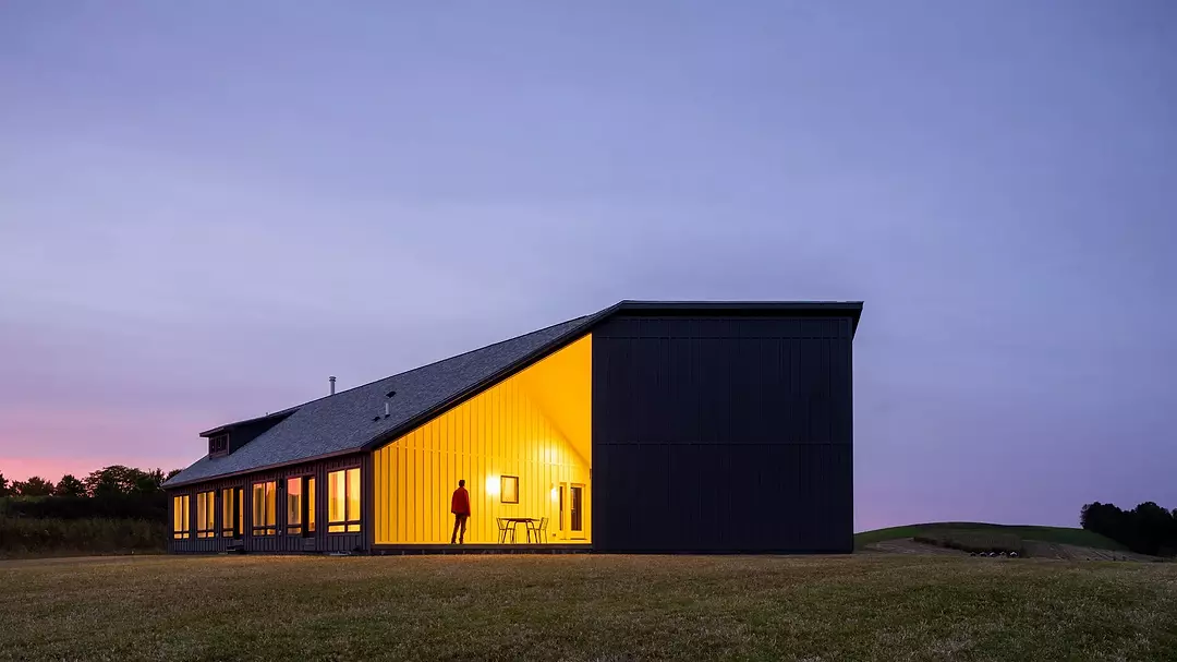 Oblong House exterior