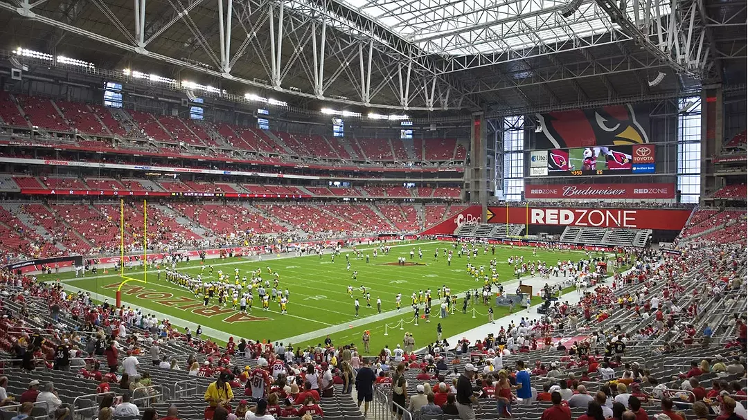 The State Farm Stadium in Glendale, Arizona on gameday