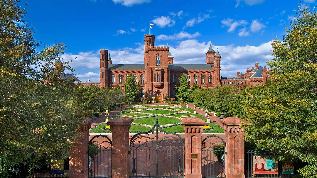 Smithsonian-Castle-1.jpg