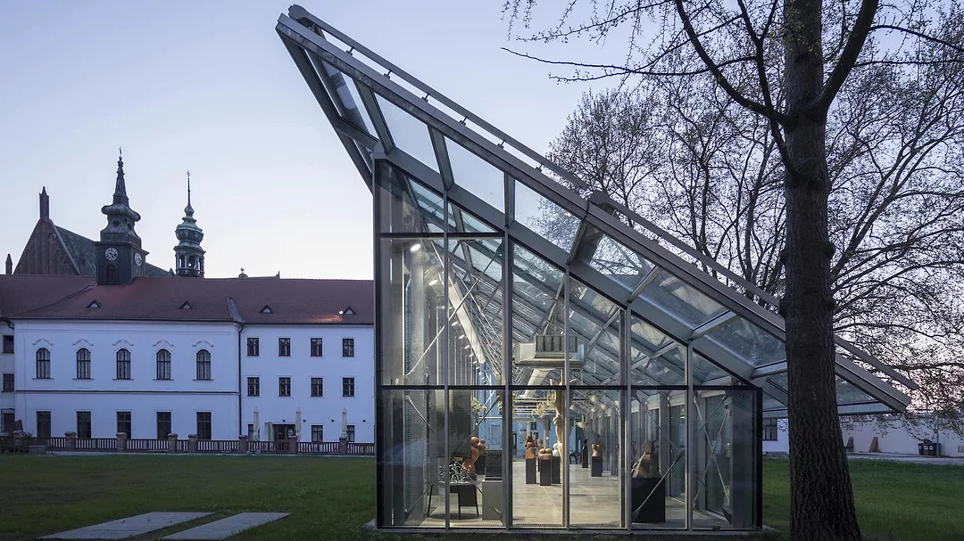 LEAD CHK_Mendel's Greenhouse_copyright_laurian ghinitoiu (14).jpg