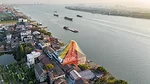 Taiping Market on the river