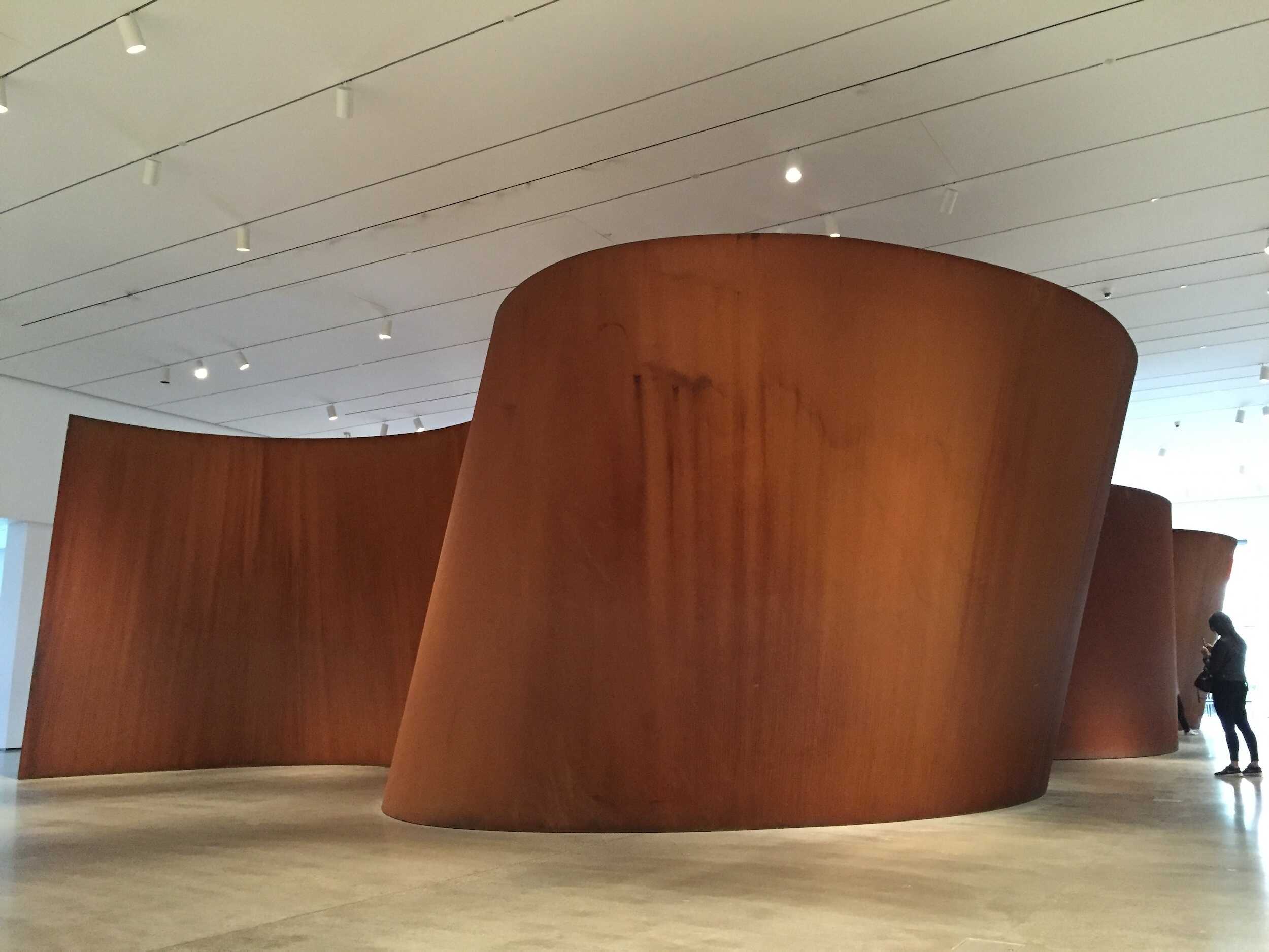 Richard Serra - Figure 3